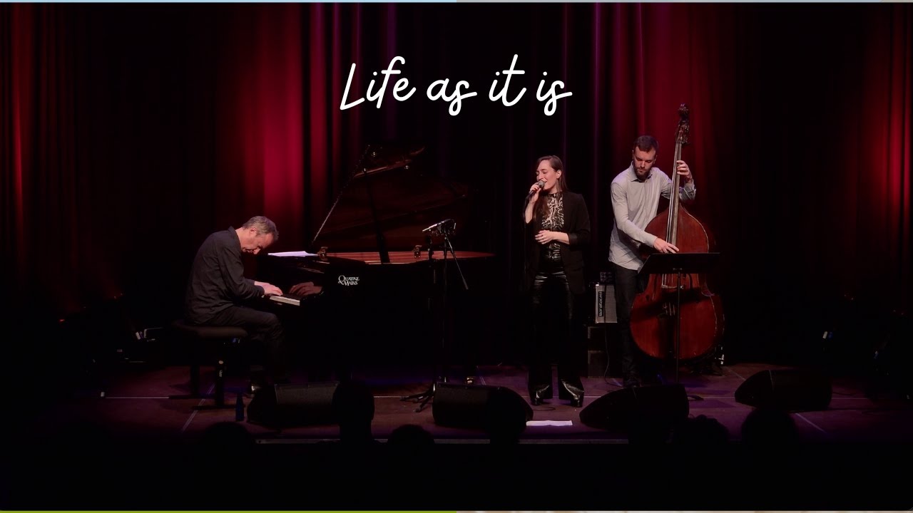Life as it is (live) - Vanessa Matthys/Ivan Paduart/Victor Foulon