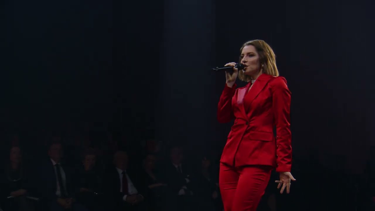 SS26 COLLECTION ON 2025 FASHION SHOW WITH MAJA KEUC
