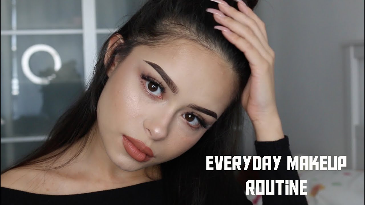 Everyday Makeup Routine | Hayley Bui