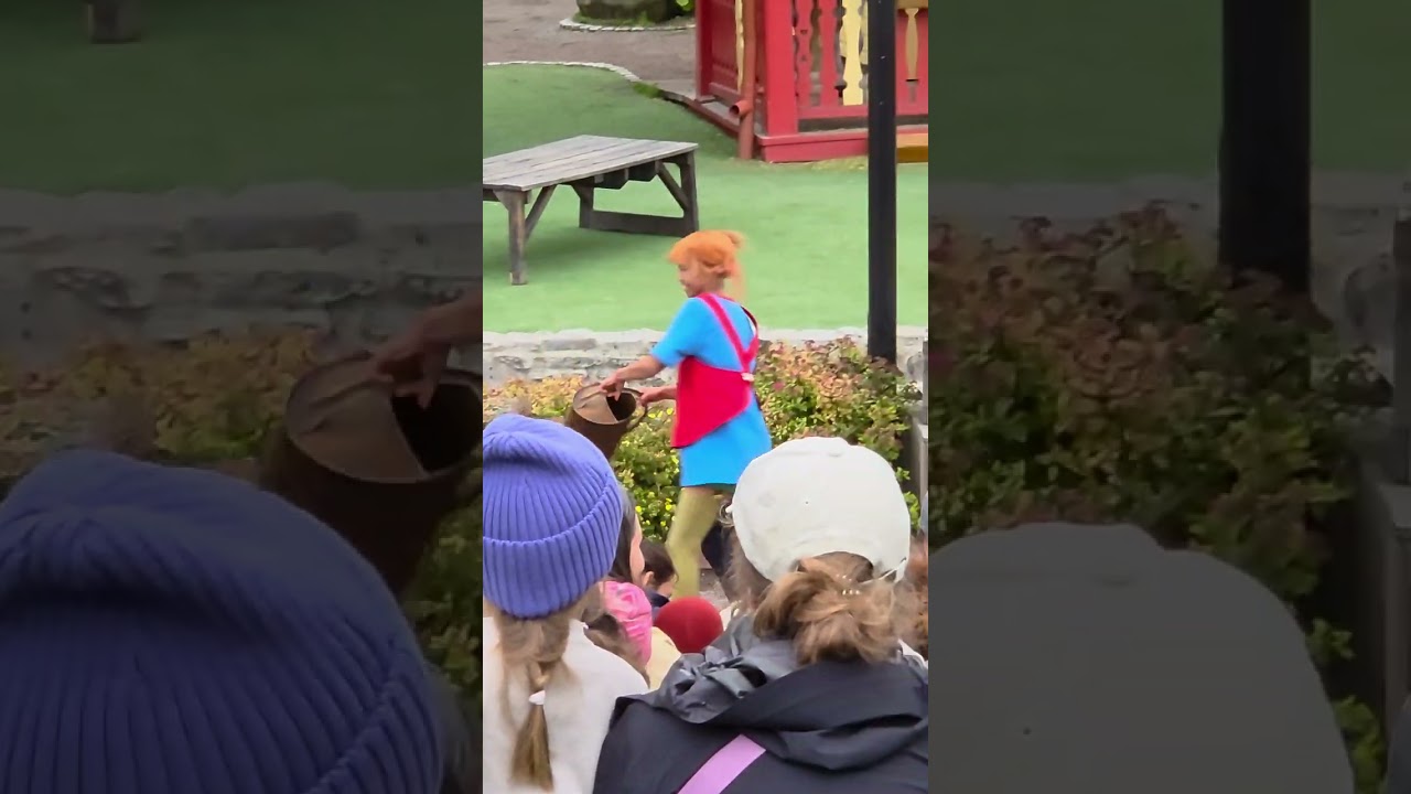 Pippi får besök av fröken Prysselius och leker kull med poliser Astrid Lindgrens värld 2025