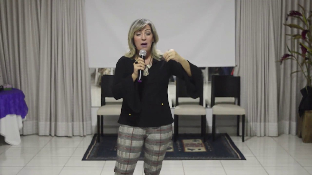 Constela&ccedil;&atilde;o Familiar - Passos em Dire&ccedil;&atilde;o &agrave; M&atilde;e - Palestra com Marta Franco