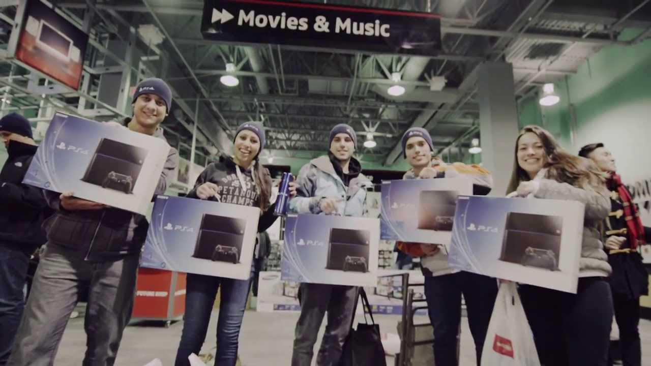 PS4: Midnight Launch Party at Future Shop