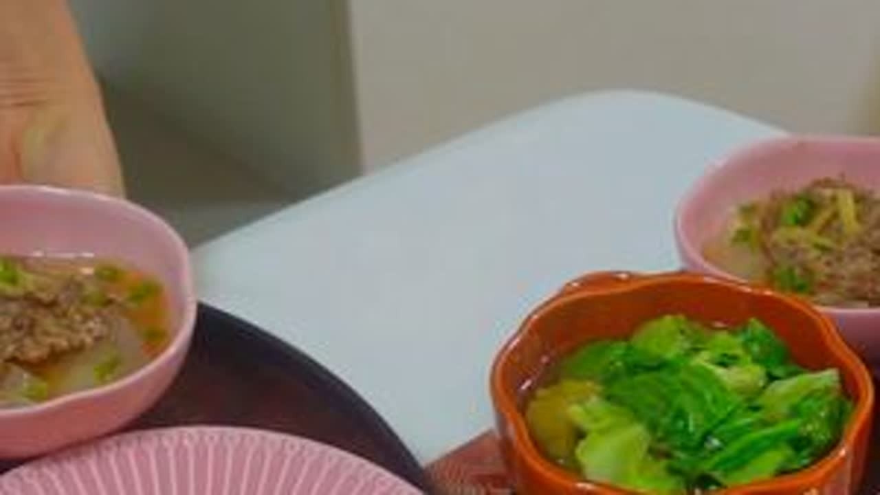 老公下班早，媳妇做几个精致小菜再喝点小酒！感受浪漫的二人世界#晚餐 #分餐制晚餐 #夫妻俩的小日子