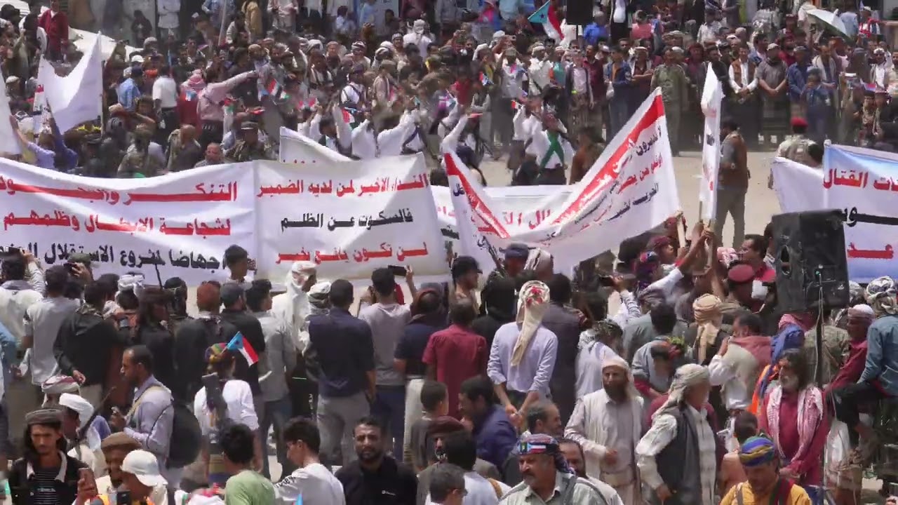 زامل  أبناء الذراحن وابناء السليماني اليوم في مهرجان المفلحي