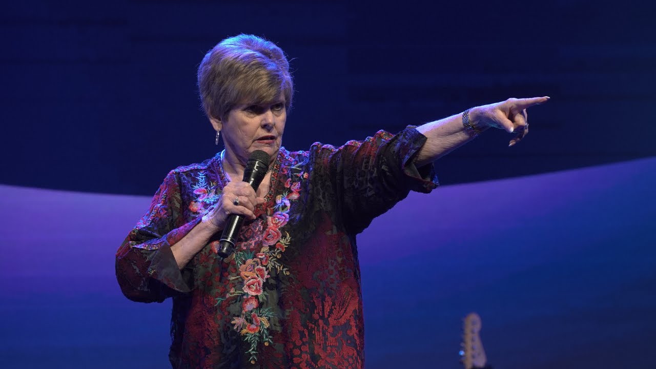 PALABRA PROFÉTICA PARA ARGENTINA - Cindy Jacobs en Catedral de la Fe