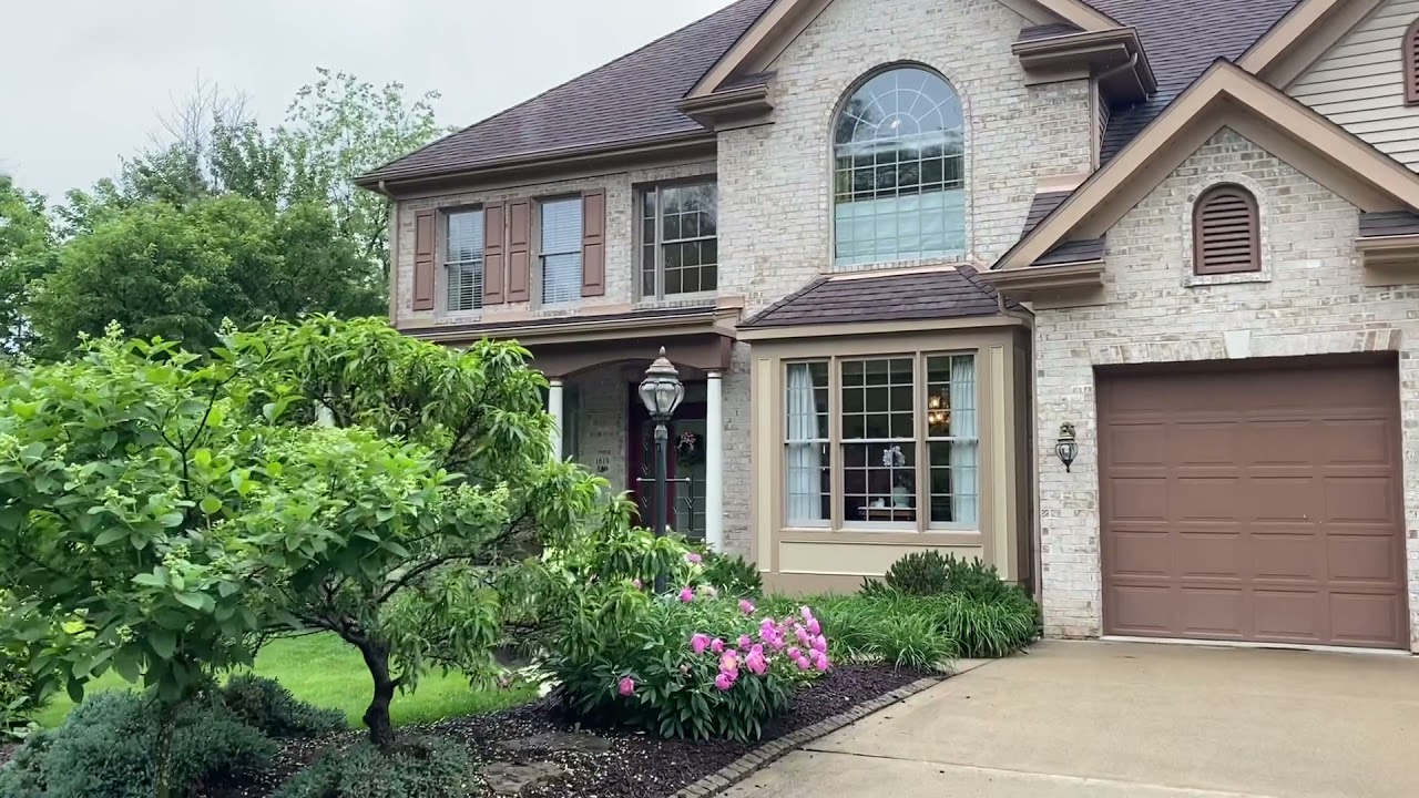 1619 Royal Oak Drive, Sewickley PA 15143