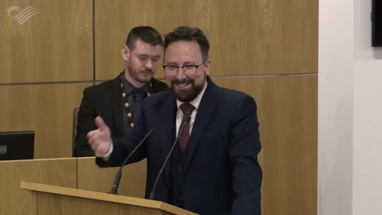 Hefin David brightened up the Senedd for the best part of a decade