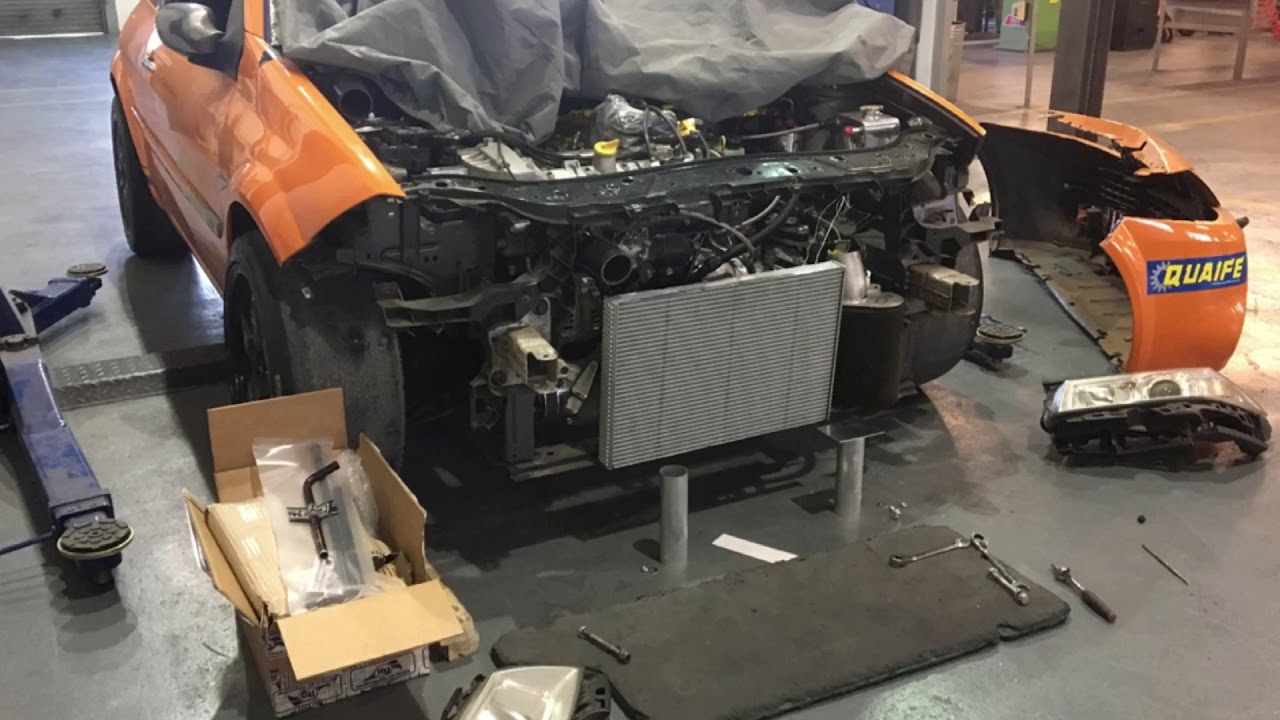 Pro Alloy Custom Cooling Package on a Renault Megane R26