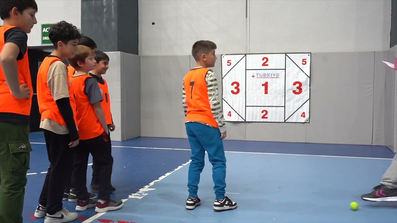 İlkokullar Fiziksel Etkinlik Yarışmaları - Puanlı Hedef Oyunu
