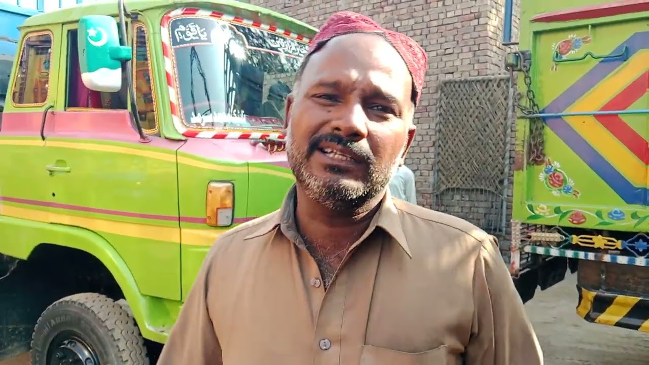 اج بھائی اسحاق ملا ہے شہر میں کمانے والے کے پاس