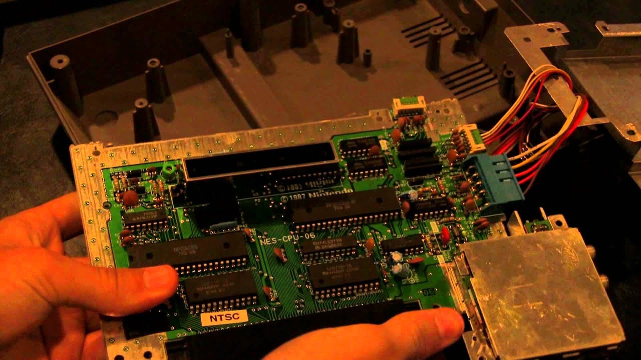 Fixing a NES! (Disabling the 10NES chip, and fixing the 72-pin)