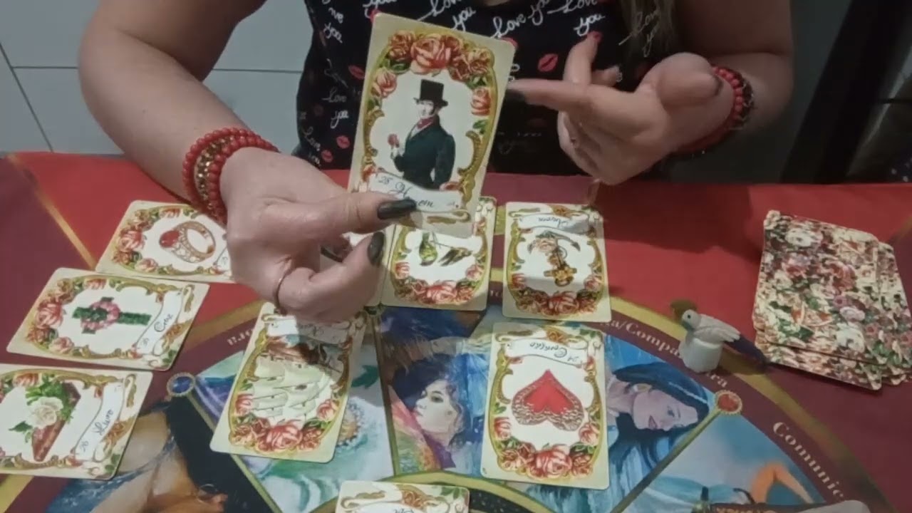 Karina Bosio Revela:Como está a vida dele/dela?#tarot #amor . Whats (011)95052-4938.