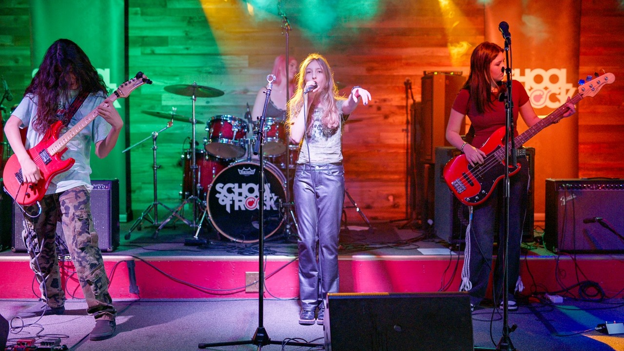 Over The Mountain – Ozzy Osbourne Cover | Giulia Live at Cactus Jack’s Tavern (School of Rock)
