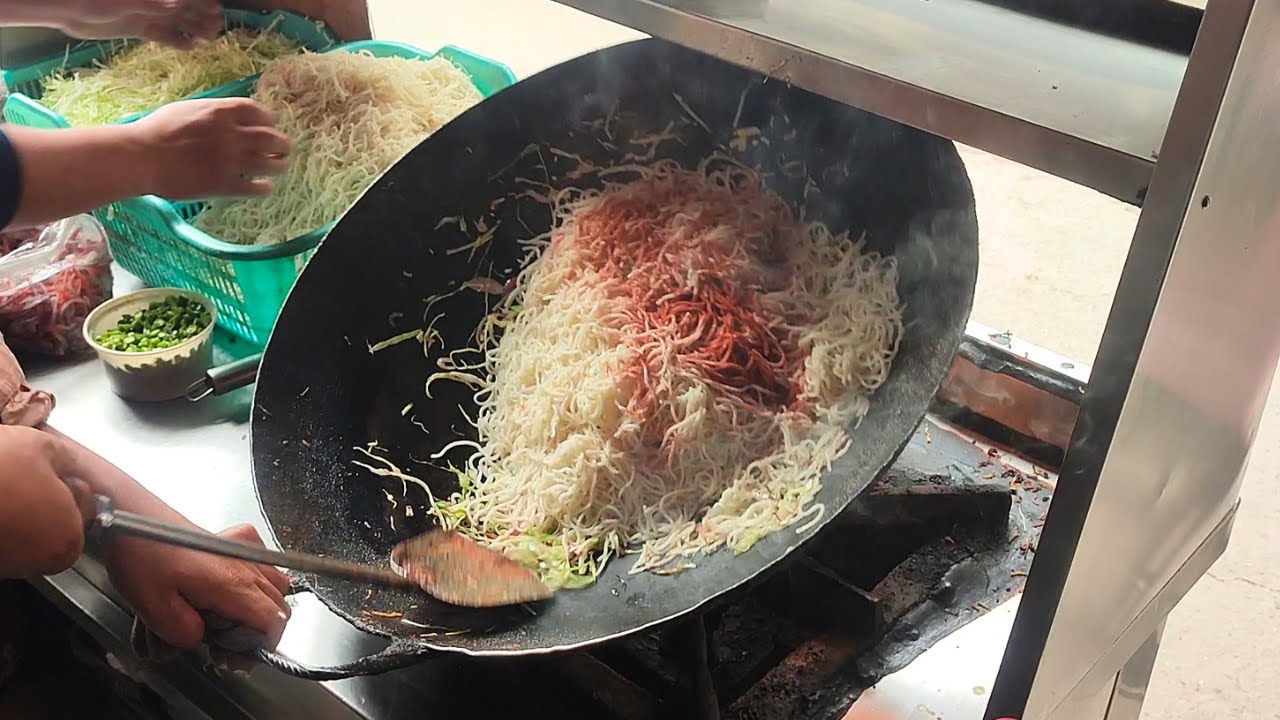 Veg Chowmein Recipe | Veg Noodles | Hakka Noodles | Delhi Food | Indian Street Food | @ Rs. 50/-