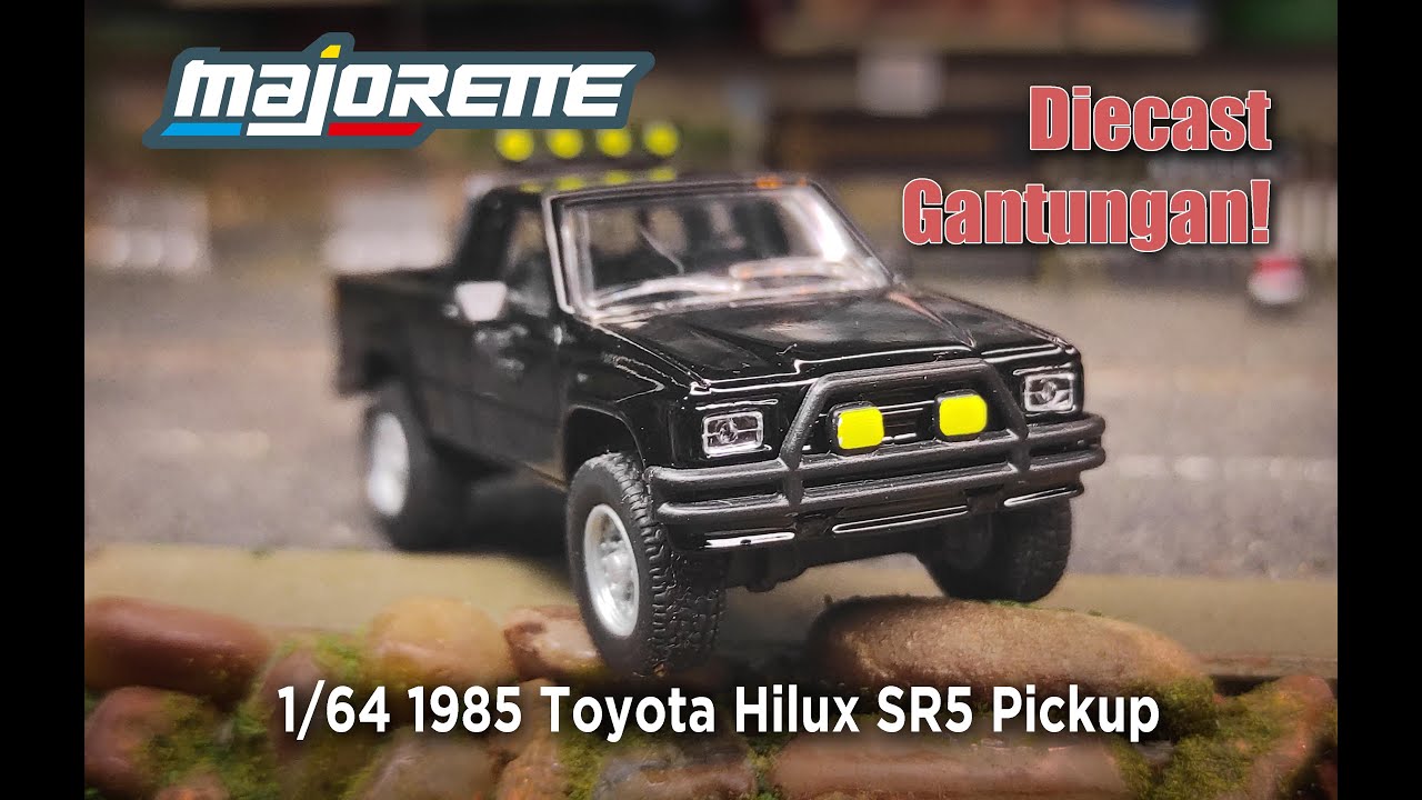 Review Diecast Majorette – 1/64 1985 Toyota Hilux SR5 Pickup!