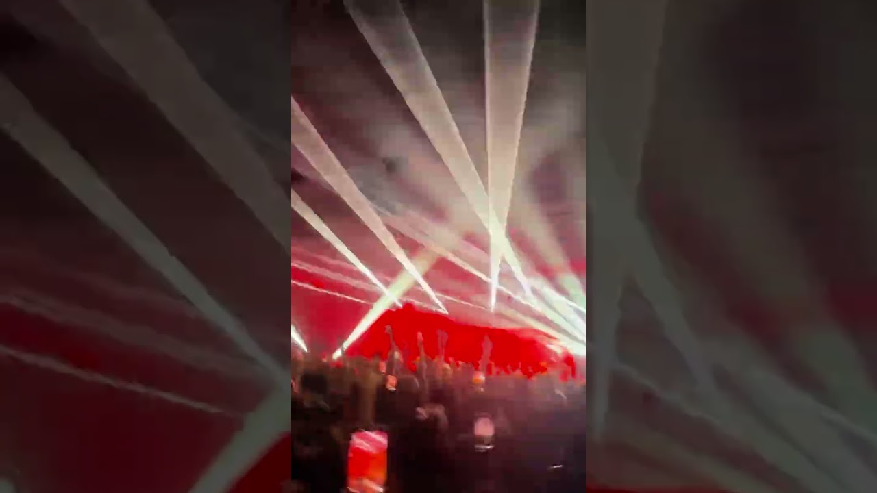 2hollis - “jeans” LIVE @ STAR TOUR SAN DIEGO 2025 