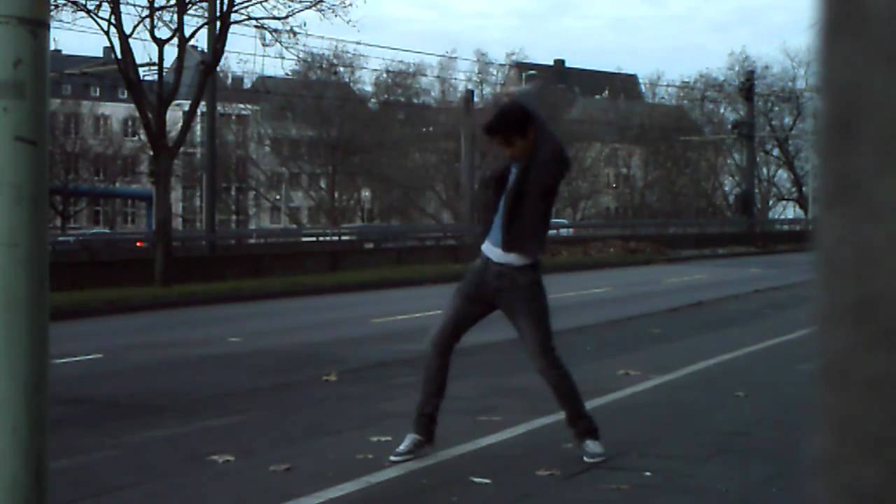 Electro Brothers Erro feat. Tarik - Darkness [Official Video] 2010 Dedie