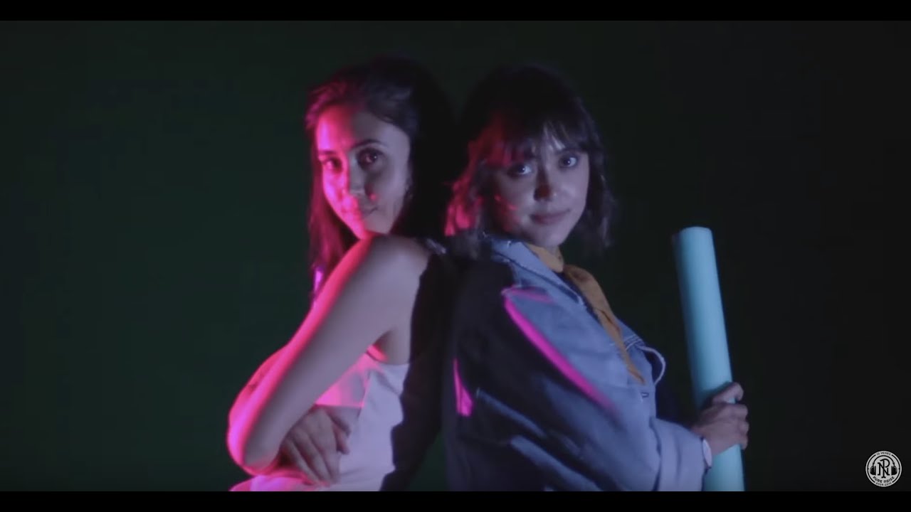 Meg & Dia 