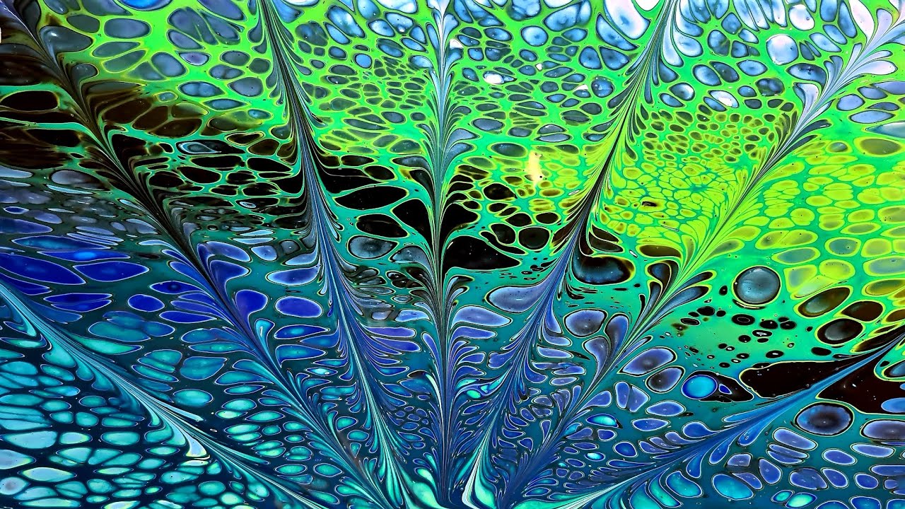 #1250 WOW! Incredible Flip Cup Pour With 'Webbing' Effect