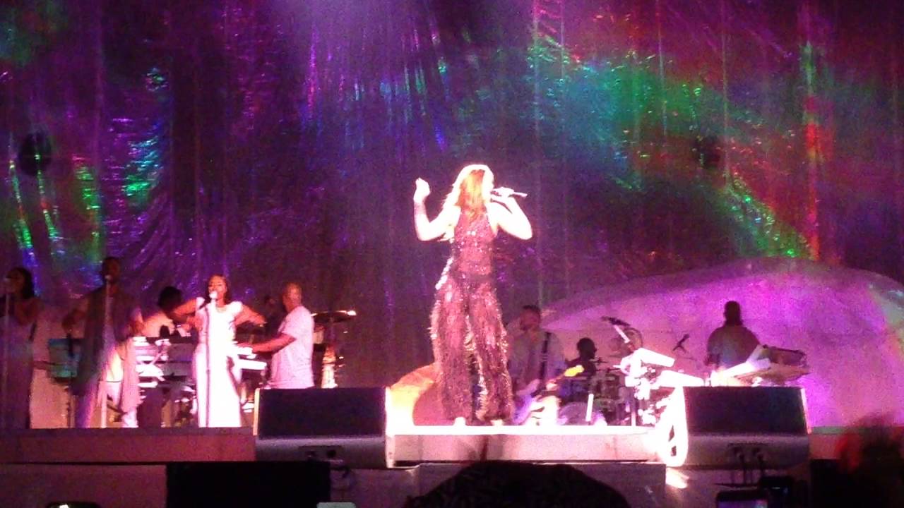Rihanna - Take Care & We Found Love Live ANTI World Tour Paris Stade De France 30.07.2016