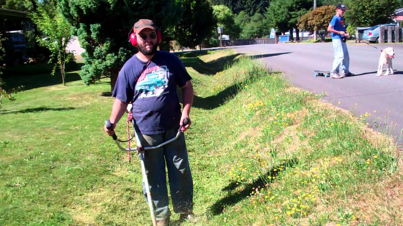 STIHL FS-85 in action