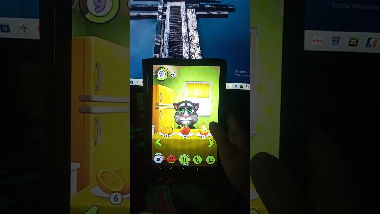 My talking tom old version 2.4.2 2013 part 4