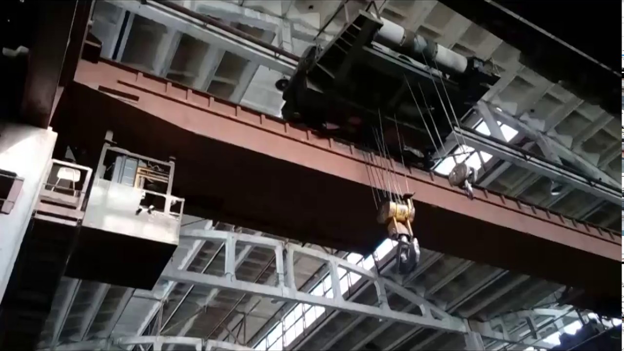 самый необычный 50т кран нашего завода. вид изнутри