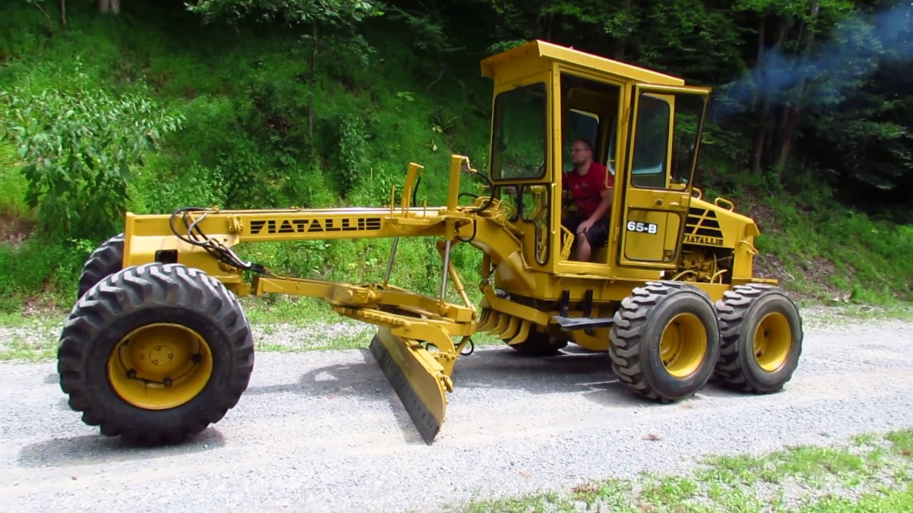 FIAT 65-B MINI-ROAD GRADER - $27900