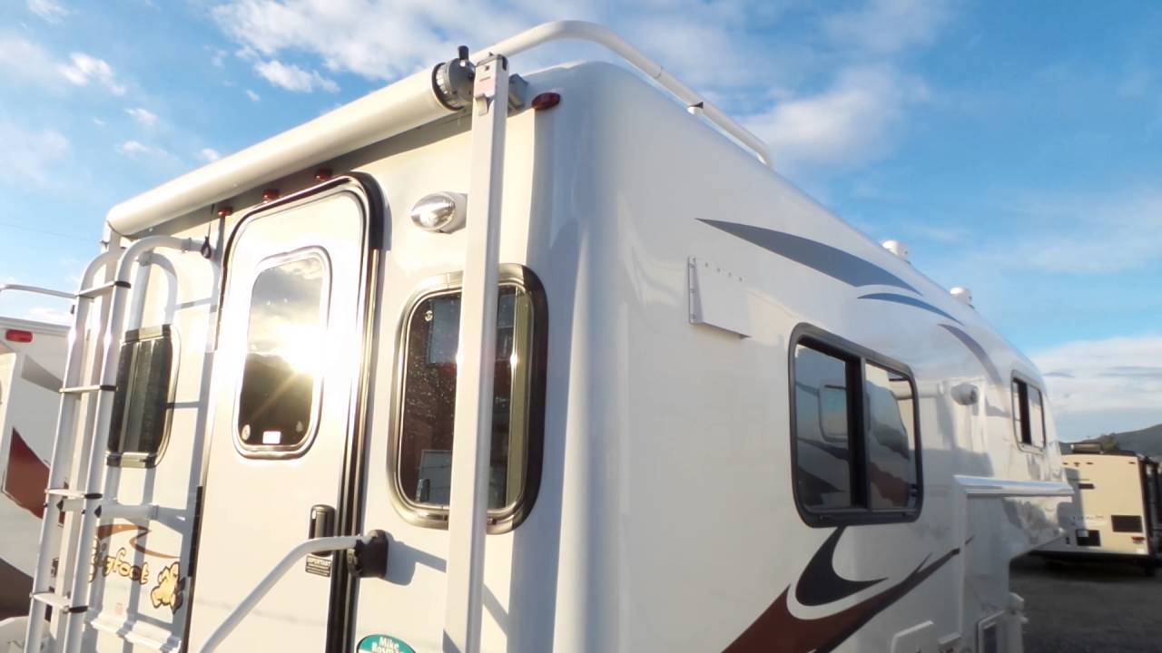 2016 Bigfoot Camper 9.4 SB