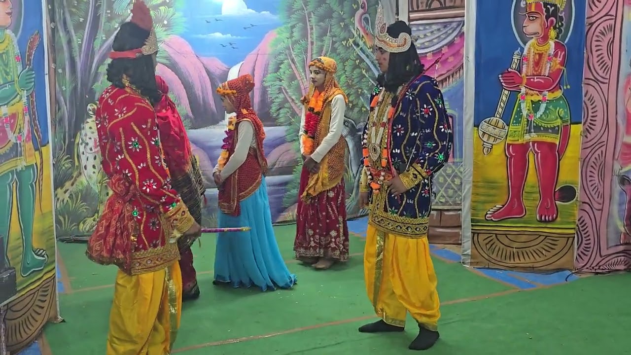 आदर्श रामलीला मिरतोला मै लक्षमन की प्रस्तुति 