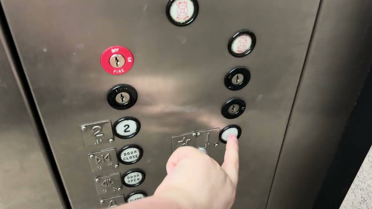 Dover Hydraulic Elevator ~ Southport Shopping Center ~ Fort Lauderdale, FL