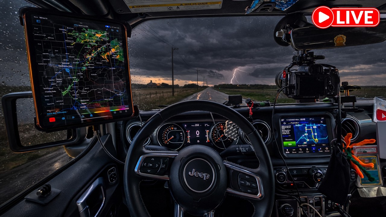 Supercells Possible over Oklahoma/Texas · Live Storm Chaser