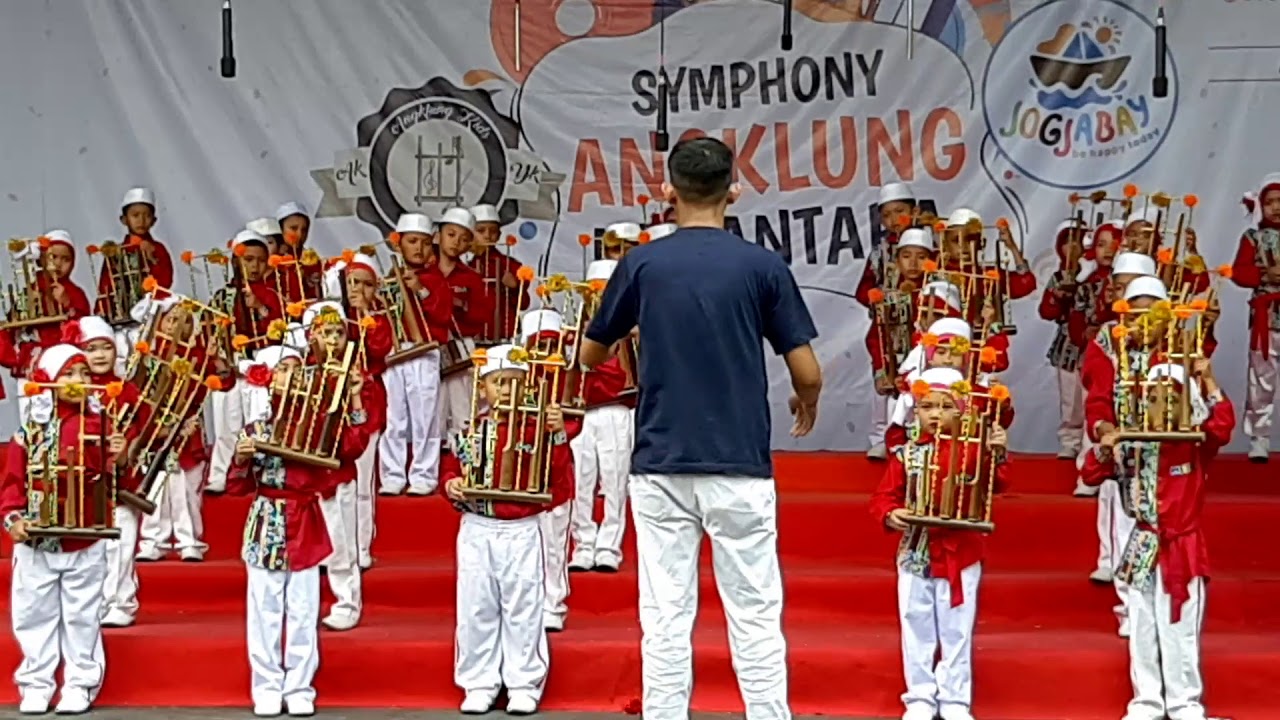 Symphony Angklung Nusantara - TK ABA KARANGANYAR Yogyakarta - Juara III Group TK