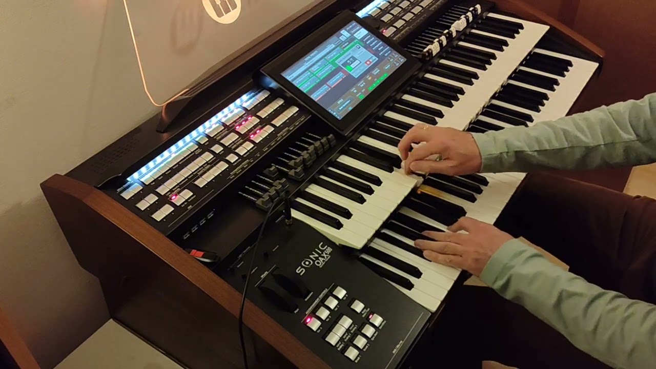 So ein Mann (im Klang von Franz Lambert) und Yellow Ribbon gespielt auf der WERSI Orgel