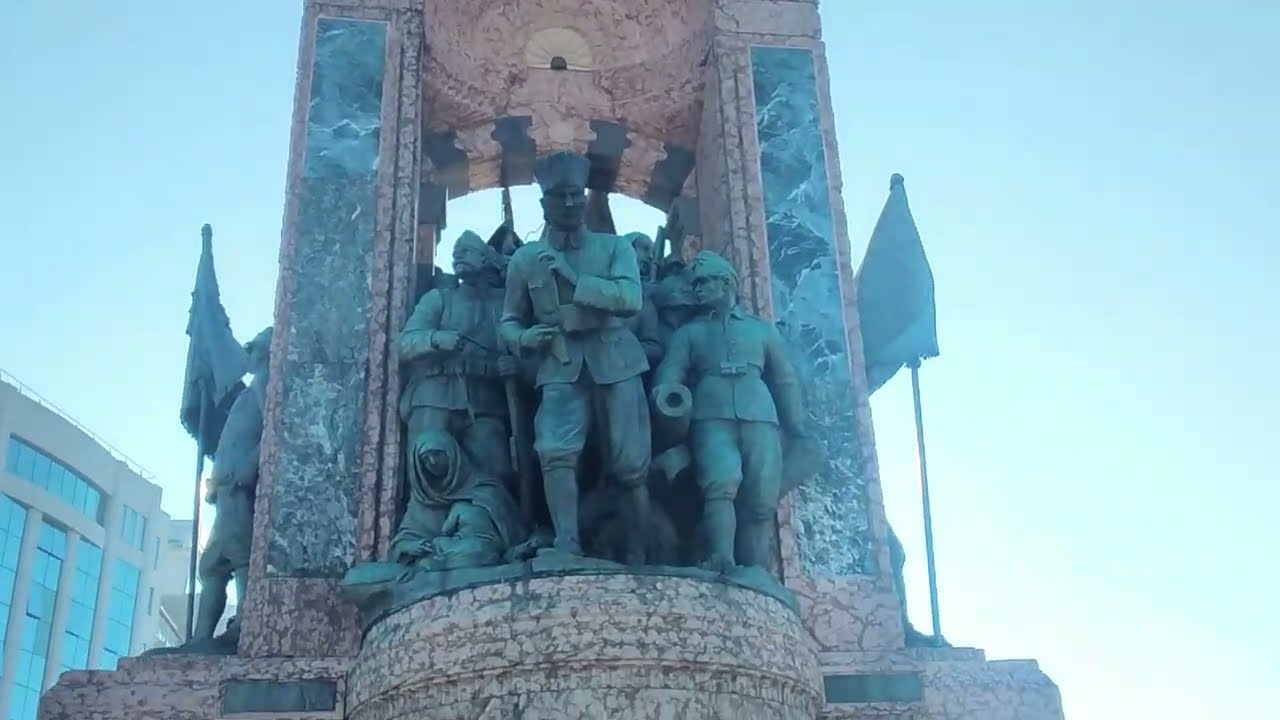 TAKSIM SQUARE | MAJOR TOURIST PLACE IN ISTANBUL | TURKEY#istanbultouristattractions #istanbulturkey