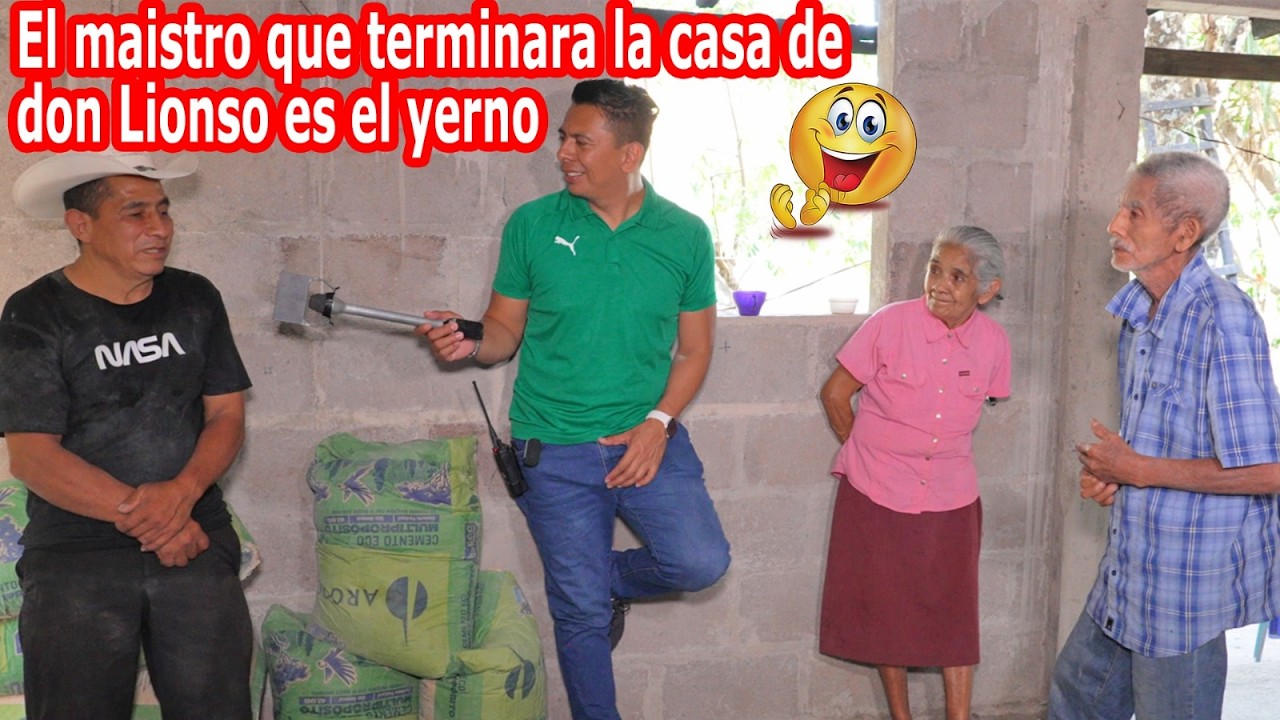 El yerno de don Lionso es maistro él terminará la casa para estos abuelitos - Ediciones Mendoza