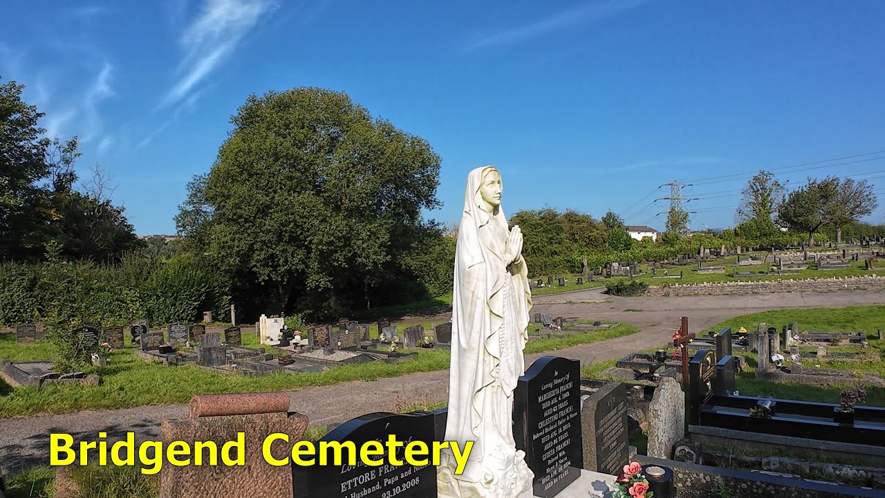 Bridgend Cemetery, South Wales, UK: Exploring the memorials in this lovely graveyard.