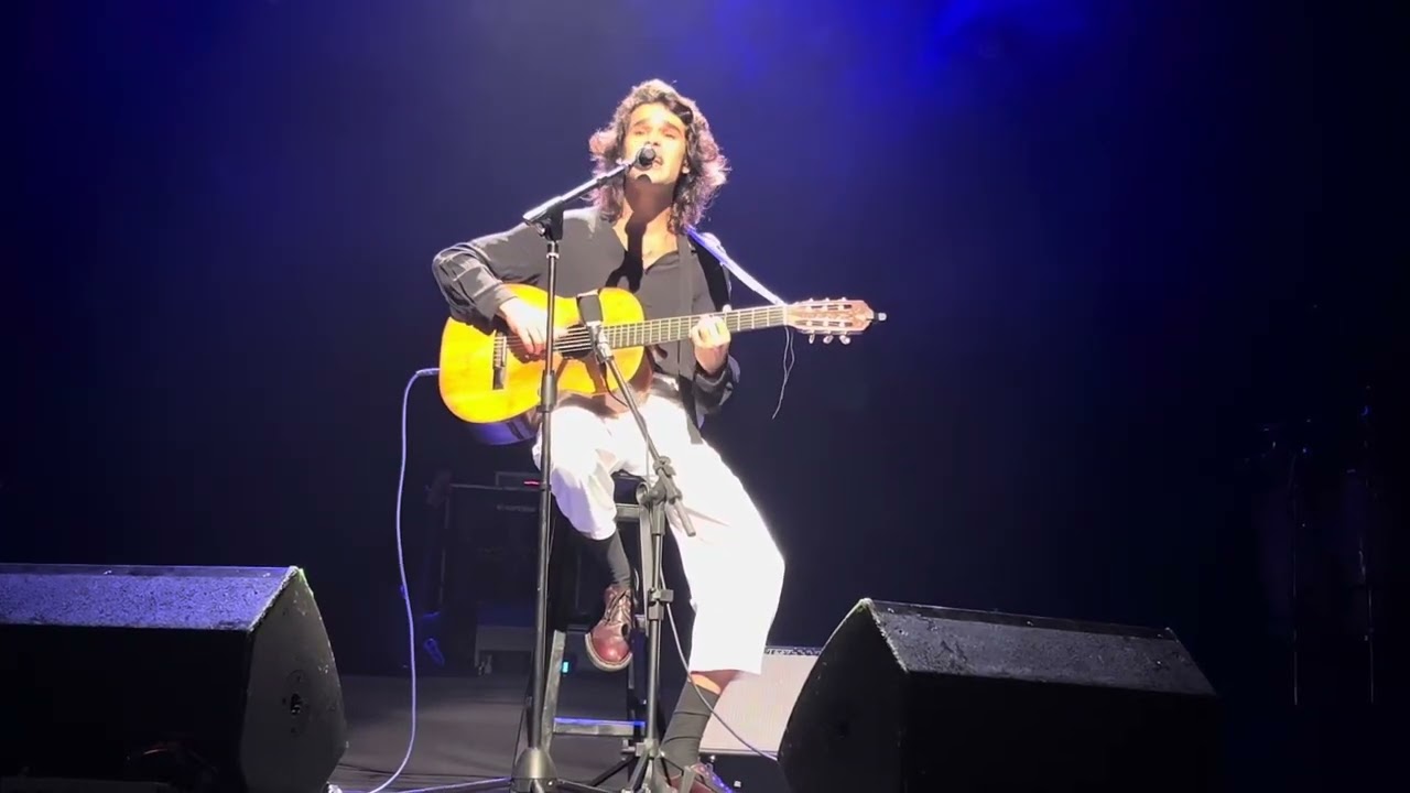 Zé Ibarra - Essa Confusão - São Paulo (Sesc 14 bis) 17/02/2024