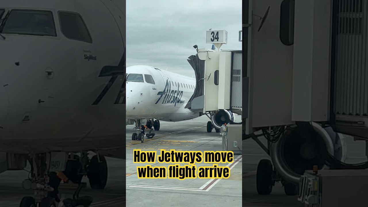 Give me One SUBSCRIBE pls thank- How Jetways move when flight arrive#short #plane #airport #airlines