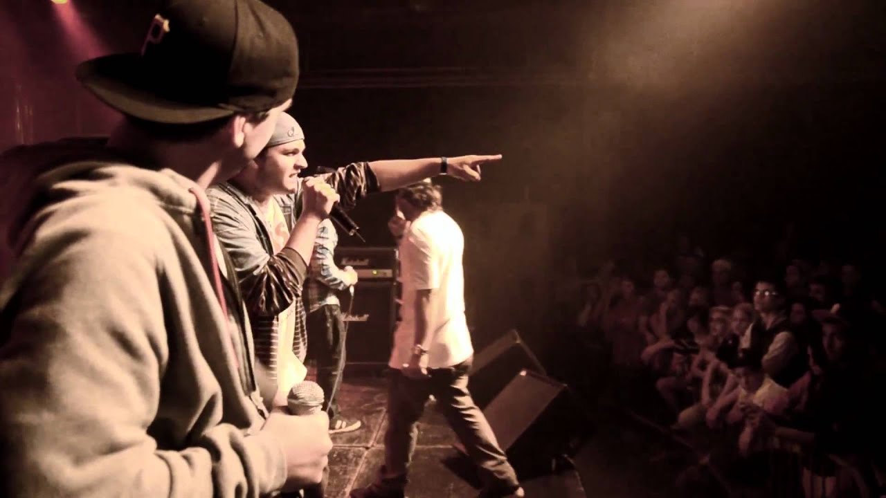 Les indispensables - Plus (VIDEOCLIP PROMO)