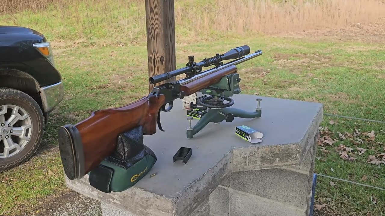 Джон стреляет в BSA Martini @Dayattherange @HiLuxInc Challenge