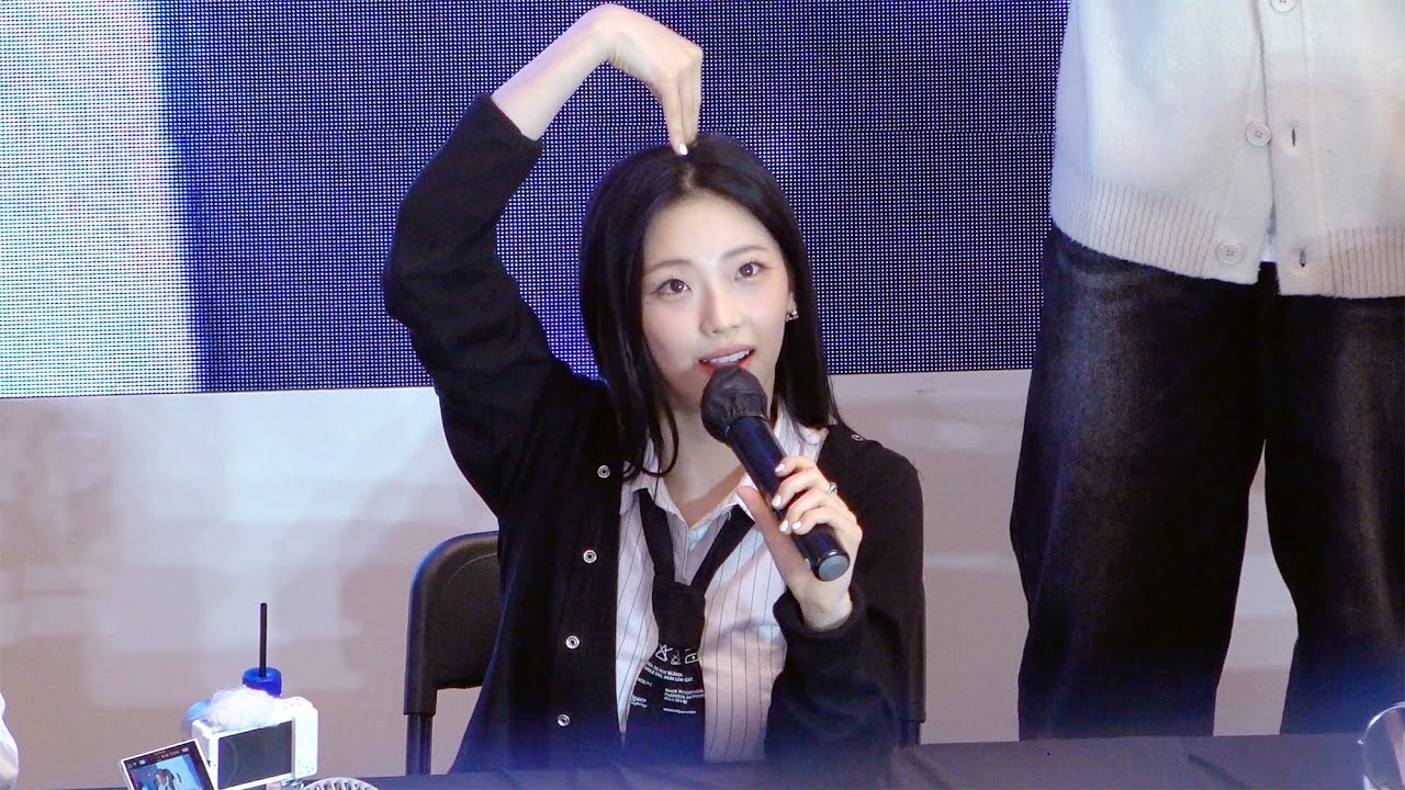 BABYMONSTER  루카(RUKA) fancam @240413 'BABYMONS7ER' FANSIGN EVENT