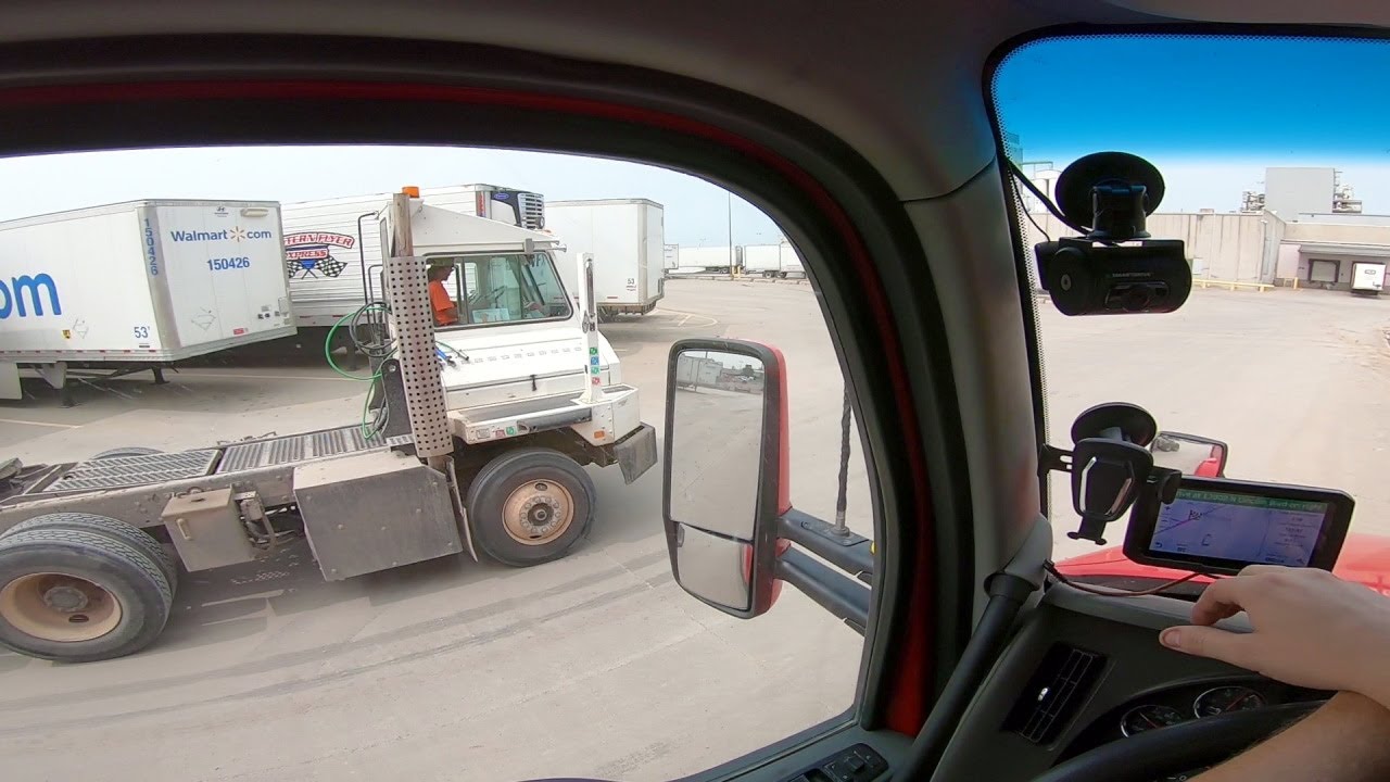 Detained for 26 hours!  Let's have a heart to heart.   Rookie Trucking Life.