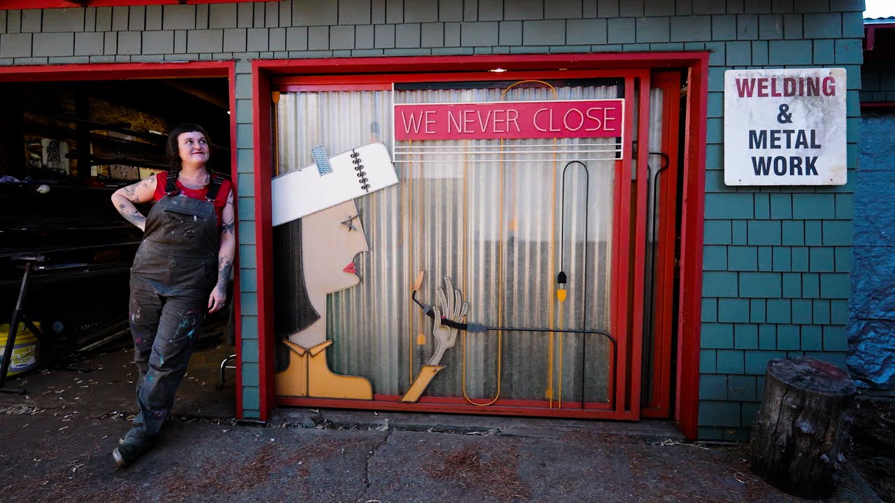 Привратник: как одна женщина преображает районы Сан-Франциско, одни богато украшенные ворота безо...