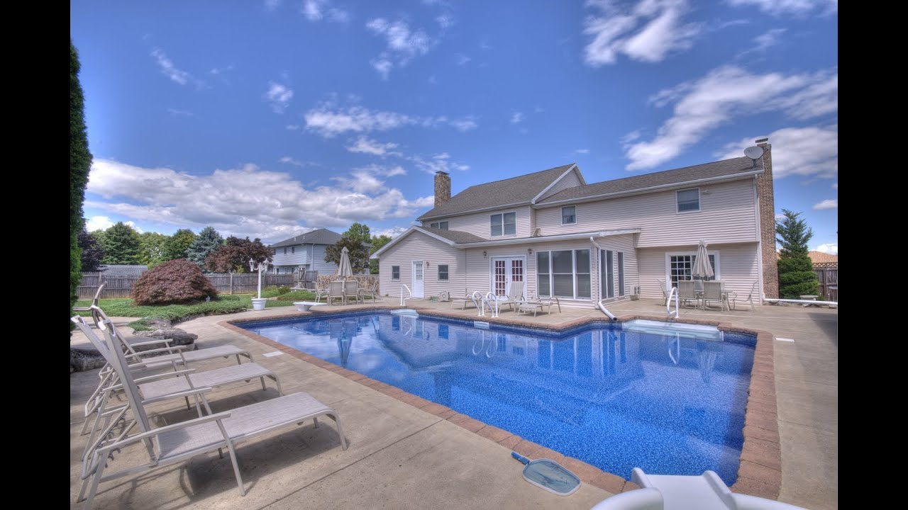 1258 Pine Grove Drive, Easton PA 18045, USA