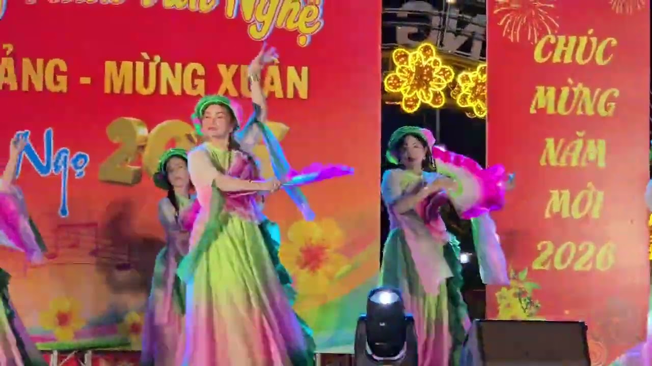 Xuân đẹp làm sao 