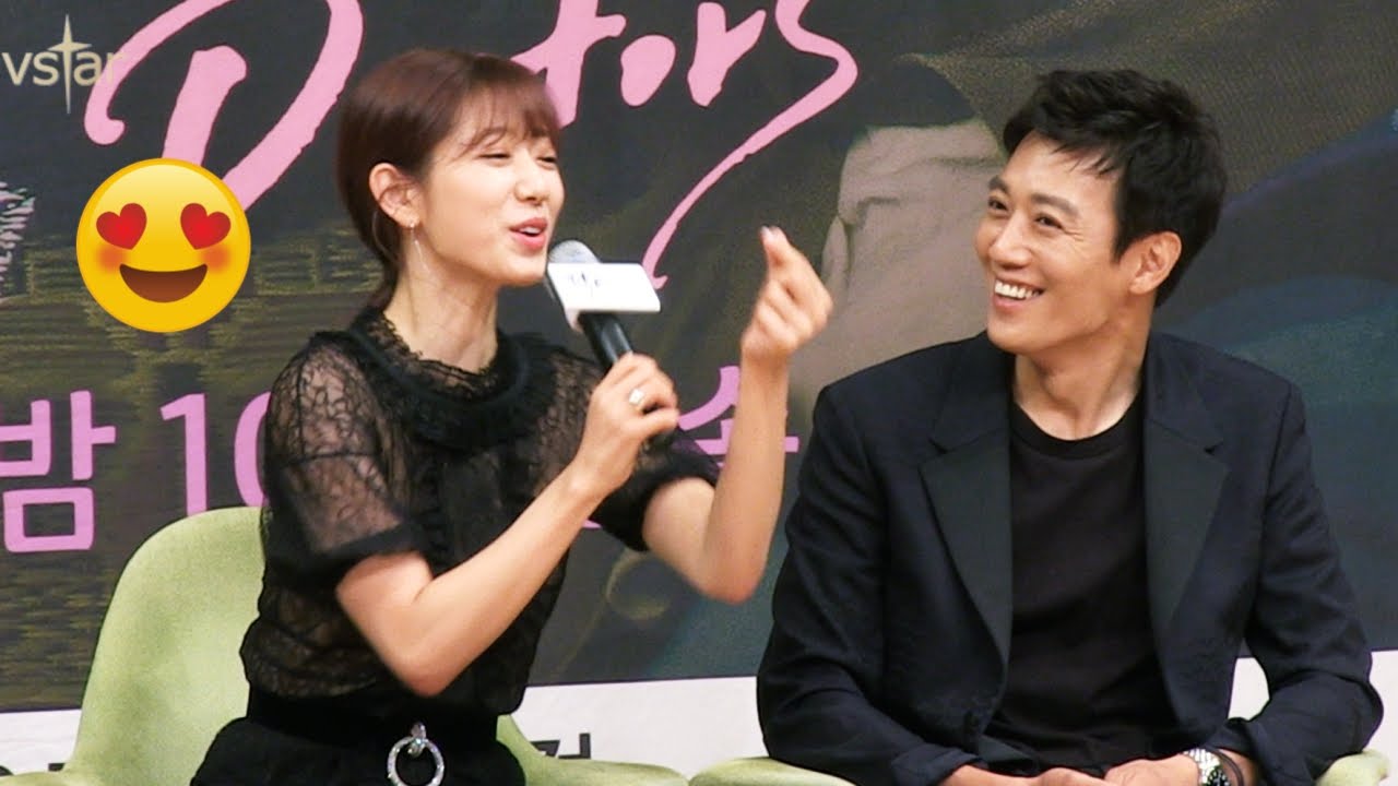 ‘닥터스’ 박신혜, 손짓도 심쿵 ❤︎ 김래원, 저절로 오빠 미소