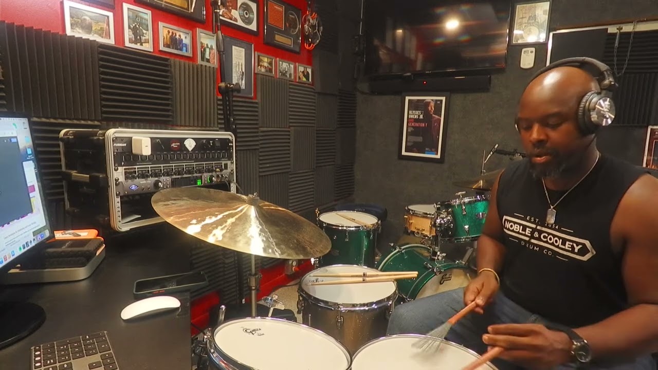 Jazz Brush Play-A-Long 