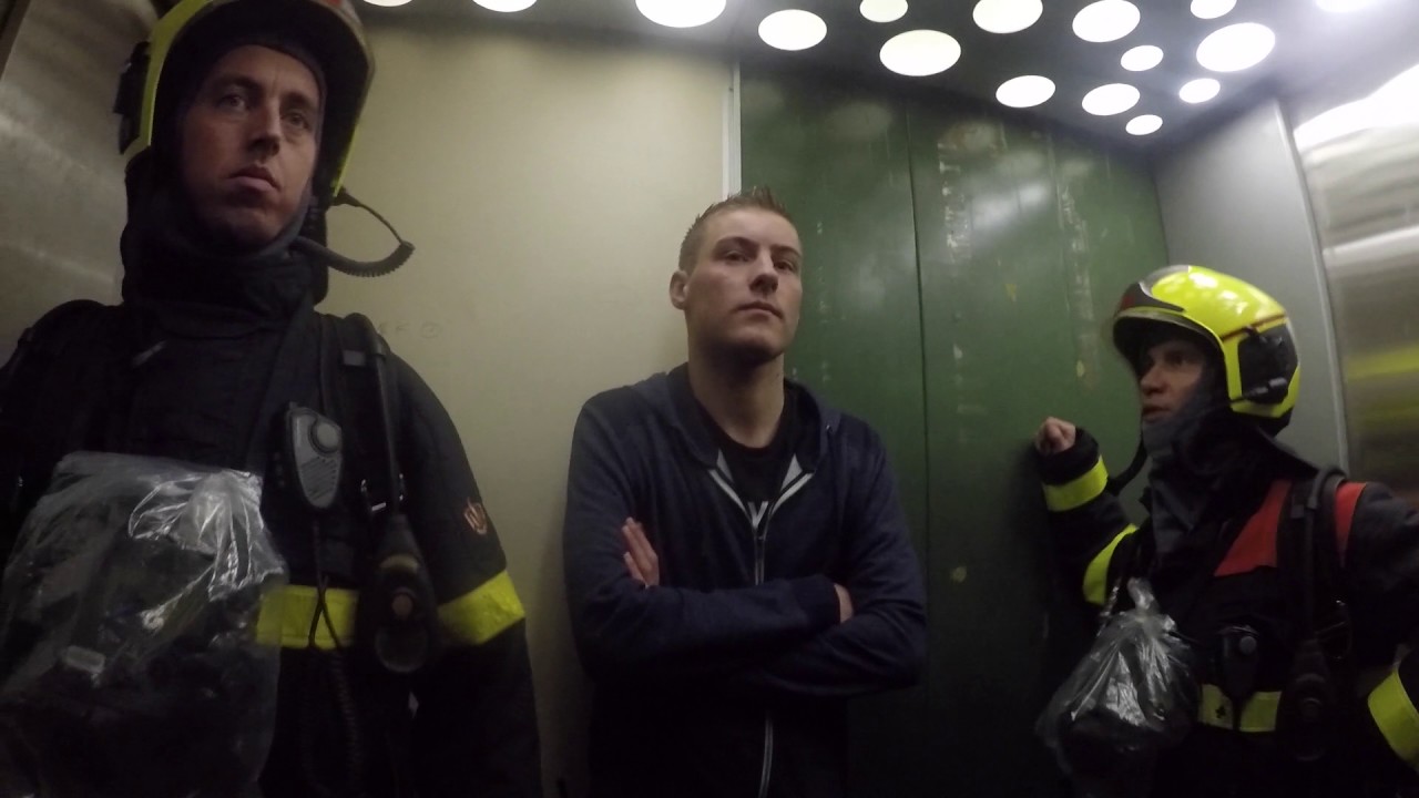 Brandweer rukt uit voor ontruimingsalarm Delft