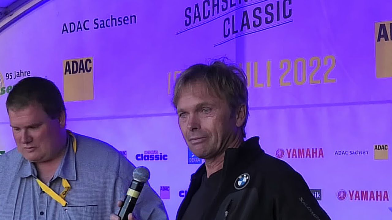 Sachsenring Classic 2022 auf dem Altmarkt in Hohenstein Er.Interview mit Jürgen Fuchs 04